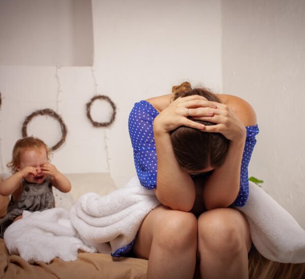 Salud mental materna: depresión posparto y cambios emocionales